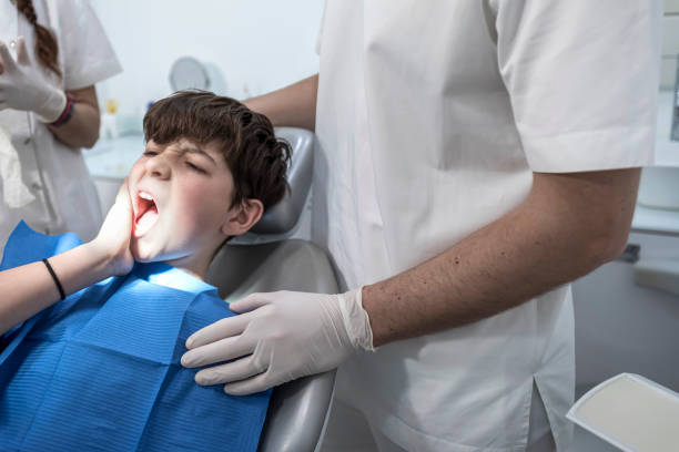 Best Emergency Dental Extractions in Attleboro, MA